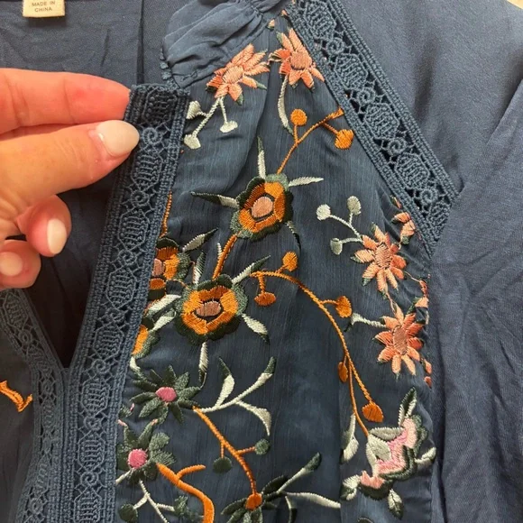 Anthropologie Tiny Eliana Embroidered Top - Picture 5 of 13